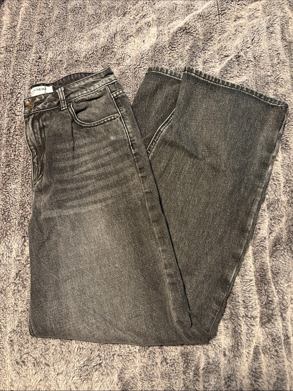 Lucy in the Sky Women's Charcoal Wide-Leg Jeans